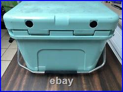 Yeti Roadie 20 Cooler Limited Edition Seafoam Color