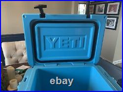 Yeti Roadie 20 Cooler Reef Blue Rare Very Good Used Condition