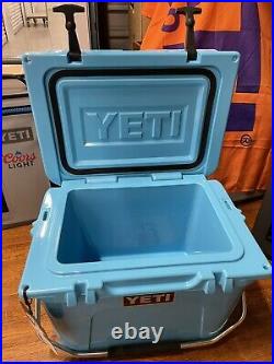 Yeti Roadie 20 Reef Blue Cooler Limited Edition Color NEW DISCONTINUED WithHANDLE