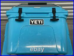 Yeti Roadie 20 Reef Blue Cooler Limited Edition Color Used DISCONTINUED WithHANDLE