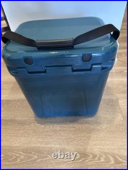 Yeti Roadie 24 Agave Teal Hard Cooler! Retired Color! Used Twice