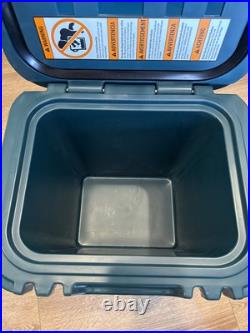 Yeti Roadie 24 Agave Teal Hard Cooler! Retired Color! Used Twice