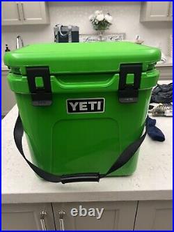 Yeti Roadie 24 Hard Cooler Canopy Green, NEW