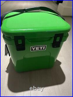 Yeti Roadie 24 Hard Cooler Canopy Green, NEW