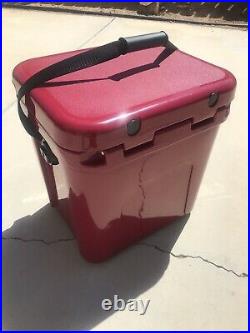 Yeti Roadie 24 Hard Cooler Harvest Red Fall Collection Limited Edition