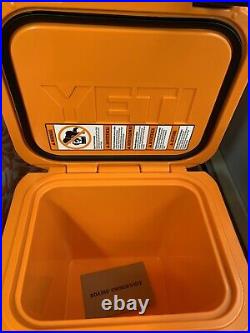 Yeti Roadie 24 Hard Cooler King Crab Orange In Hand Fast Shipping New In Box