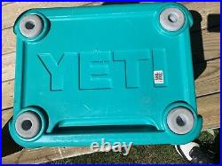 Yeti Roadie 24 Hard Cooler Limited Edition Aquifer Blue