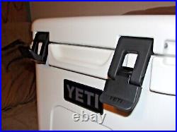 Yeti Roadie 24 Quart Hard Sided Beverage Cooler Wine Bottles White Made USA New