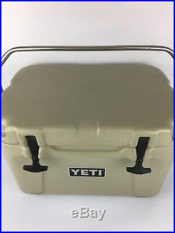 Yeti Roadie 25 Cooler Desert Tan SUPER RARE! The Perfect Size Yeti! Discontinued