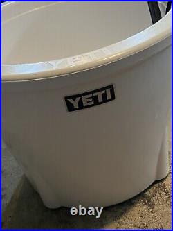 Yeti Tank 85 Ice Bucket White Great Condition Local Pick Up Only