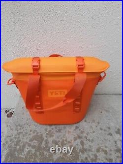 Yeti Tote Cooler M15 King Crab