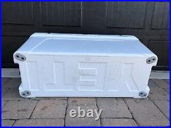 Yeti Tundra 160 Cooler