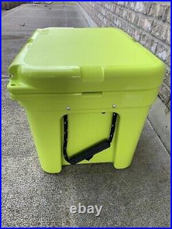 Yeti Tundra 35 Hard Cooler Chartreuse RARE Excellent Condition SEE PICS