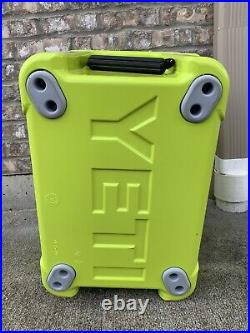 Yeti Tundra 35 Hard Cooler Chartreuse RARE Excellent Condition SEE PICS