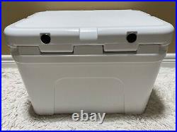 Yeti Tundra 35 Hard Cooler Custom White+dry Goods Basket+? Red& Blue Latch Kit