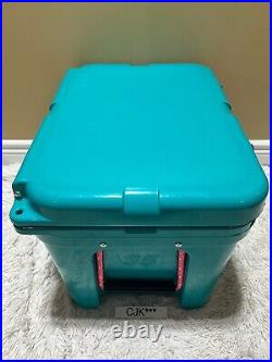 Yeti Tundra 35 Hard Cooler Custom-aquifer Blue +dry Goods Basket &pink Latch Kit