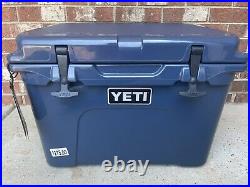 Yeti Tundra 35 Hard Cooler Navy