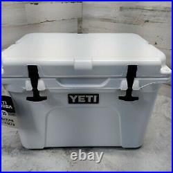 Yeti Tundra 35 Portable Cooler Polyurethane Foam Insulation 35 Quarts White
