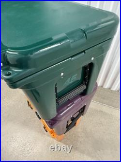 Yeti Tundra 45 Black Forest Green Cooler Awesome New With Tag