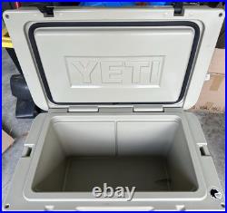 Yeti Tundra 45 Cooler Dessert Tan