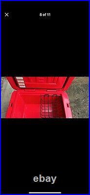 Yeti Tundra 45 Cooler Red