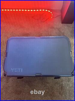 Yeti Tundra 45 Hard Cooler Navy (Brand NewithUnused!)