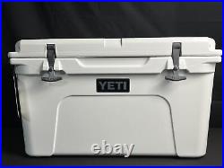 Yeti Tundra 45 Hard Cooler White GS3116-1 New Please Read