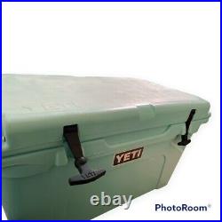 Yeti Tundra 45 QT Seafoam Cooler YT45SG Large Capacity 45 Quart Airtight