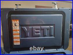 Yeti Tundra Haul Cooler With Wheels and Pull Handle Navy