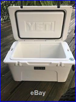 Yeti tundra 45 cooler With SC PALMETTO AND MOON